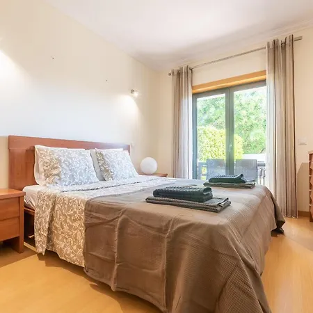 Apartment In A Private And Quiet W\pool Albufeira